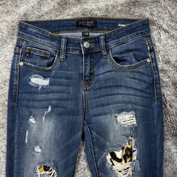Judy Blue Jeans Sz 1/25 Distressed Leopard Print - Picture 4 of 8
